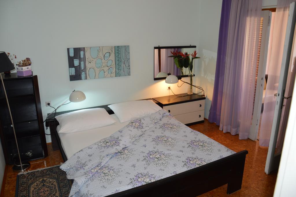 Hous Mira Apartment Porec Room photo